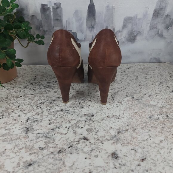 Charlotte Russe Brown Lace Platforms - Picture 3 of 4